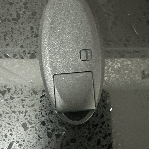 OEM 2019 - 21 Nissan ROGUE SMART Proximity KEY FOB REMOTE FOB FCC: KR5TXN4 - Picture 2 of 2